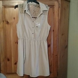 🛍 3 for $25 tan sleeveless dress